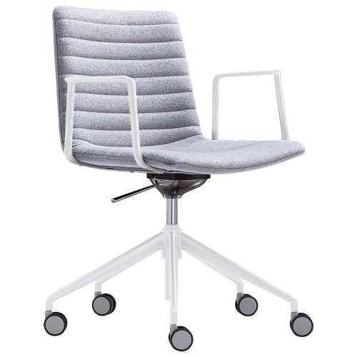 Roxby Deluxe Meeting Chair with Tilt Action