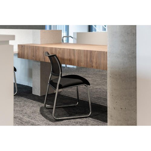 Zoom Sled Base Visitor Chair
