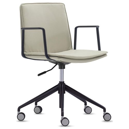 Lira Standard Meeting Chair (5-Star Base)