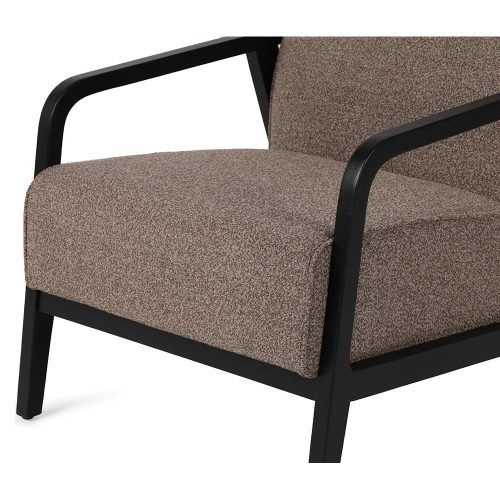 Mira Lounge